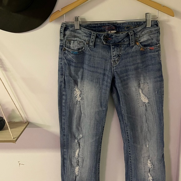 Ladies Silver Jeans Tuesdays Distressed - Picture 5 of 7